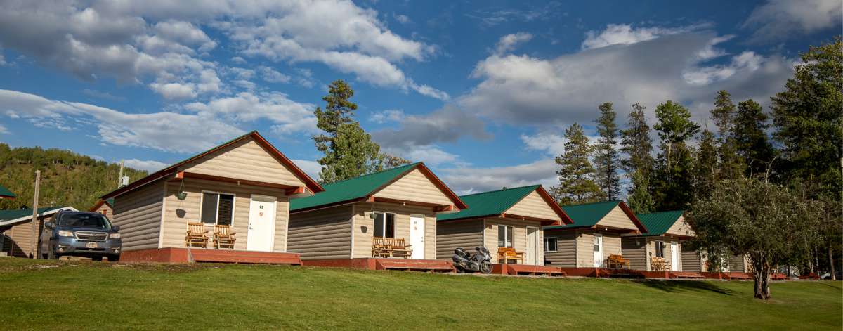 Toad River Lodge - Bell's Travel Guides